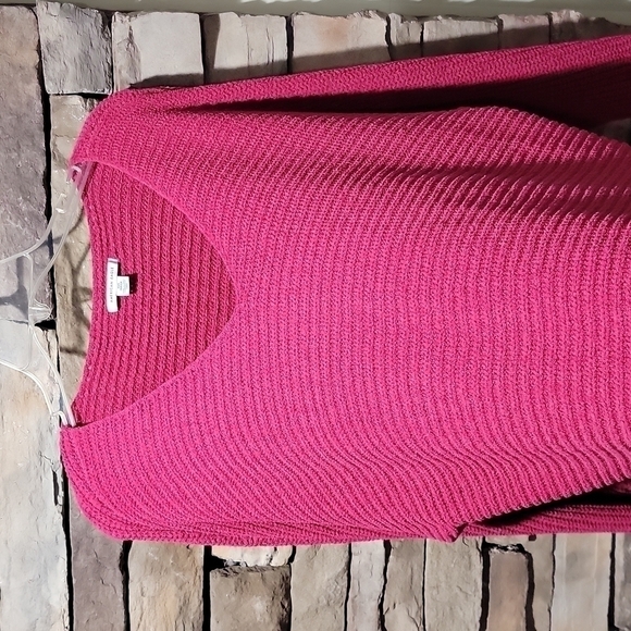 American Eagle size small pink sweater - Picture 8 of 13